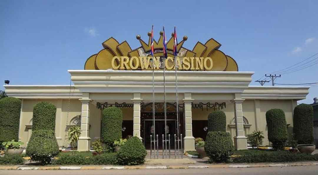 Không gian rộng lớn bên ngoài Crown Casino Chrey Thom